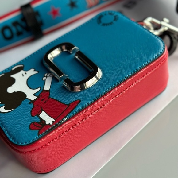 Marc Jacobs Peanuts Snoopy Limited Collaboration Lucy Crossbody Camera bag - Picture 10 of 12